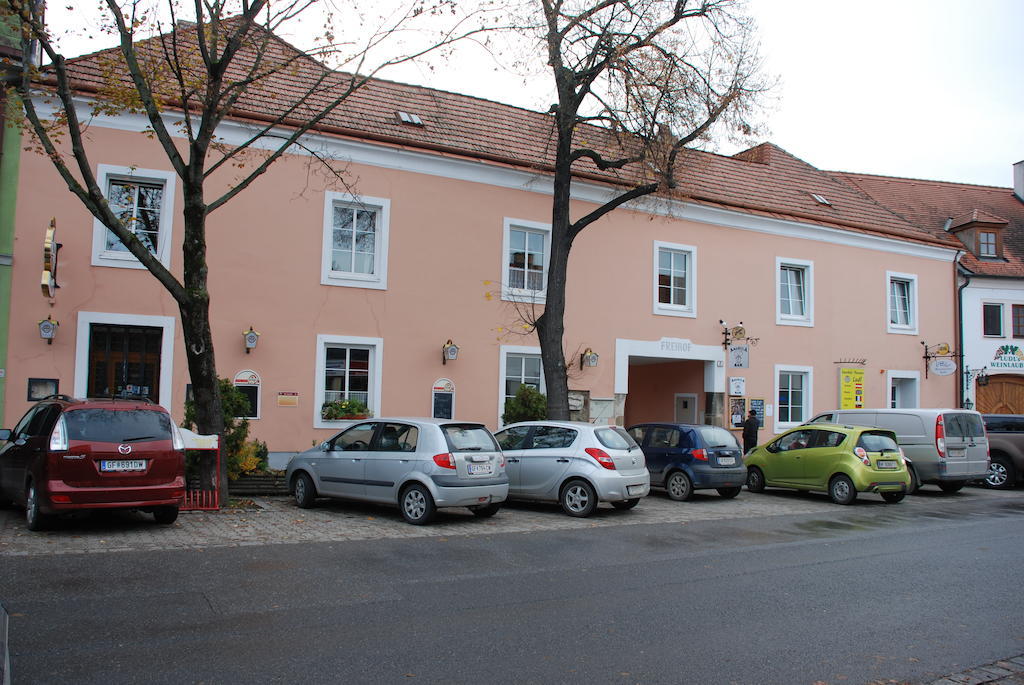 Gasthof Ludl Groß-Enzersdorf エクステリア 写真