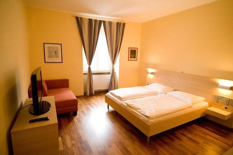 Gasthof Ludl Groß-Enzersdorf 部屋 写真