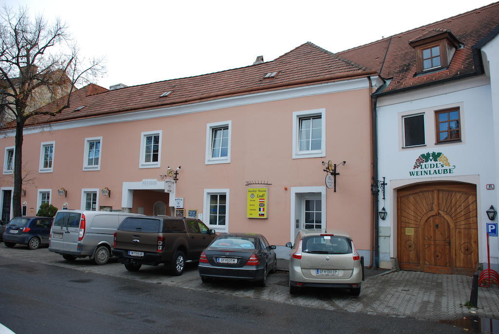 Gasthof Ludl Groß-Enzersdorf エクステリア 写真